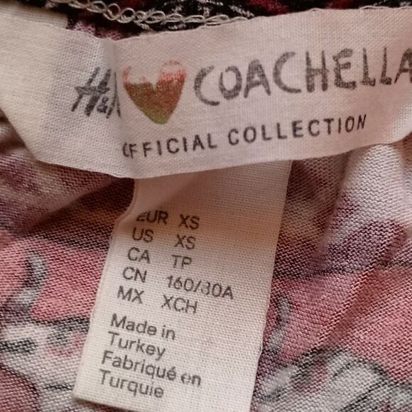 Y2K H&M Elephant Print Top XS Coachella Cold Shoulder Boho Peasant Bohemian Crop - Picture 8 of 12